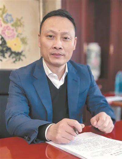 創(chuàng) 和 闖 是開拓者的最好寫照 35名 江商 受表彰